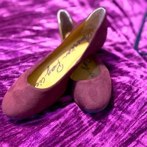 American Rag Never worn maroon suede like flats, size 9